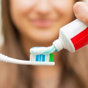 نکات استفاده از خمیر دندان سفید کننده
